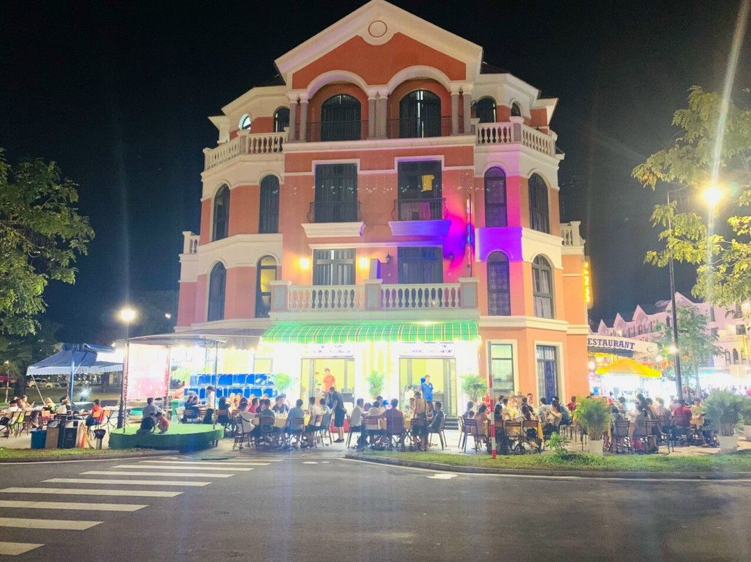 Nhà Hàng Phú Quý- Grand World-thành Phố Không Ngủ- Phú Quốc