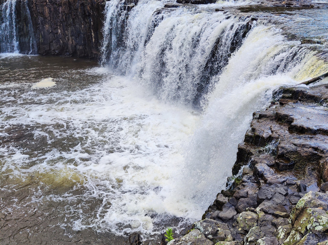 Haruru Falls景点图片