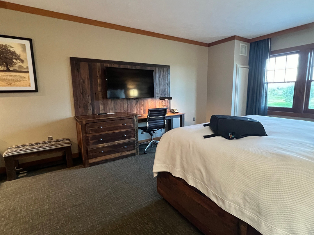 Norfolk Lodge & Suites主图