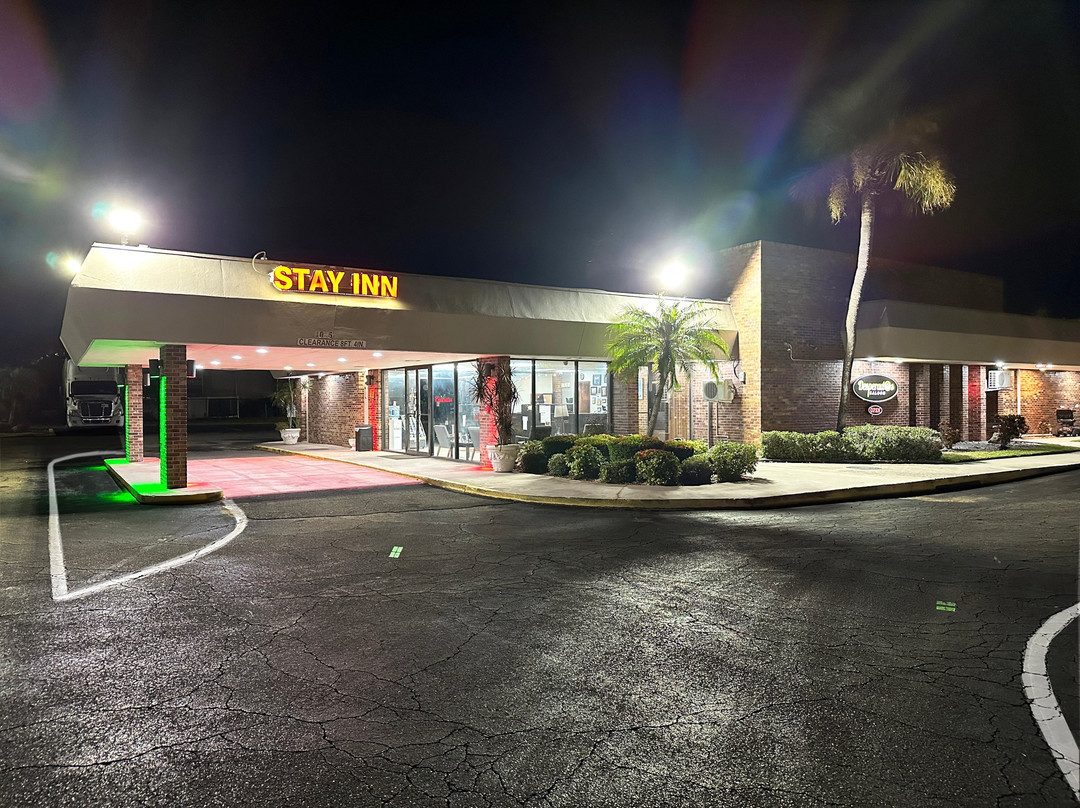 Stay Inn & Suites