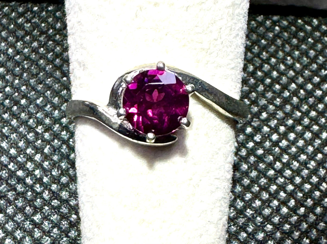 Enchanted Spirits-达尼丁必去景点