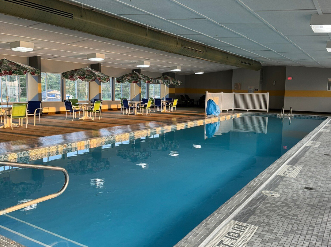 Dunes Waterfront Resort主图