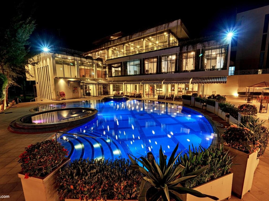 Insignia Hotels & Resorts