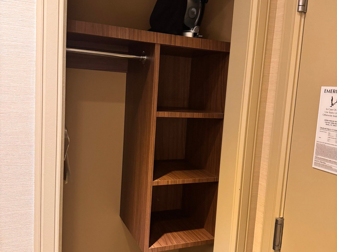 歌剧院酒店主图