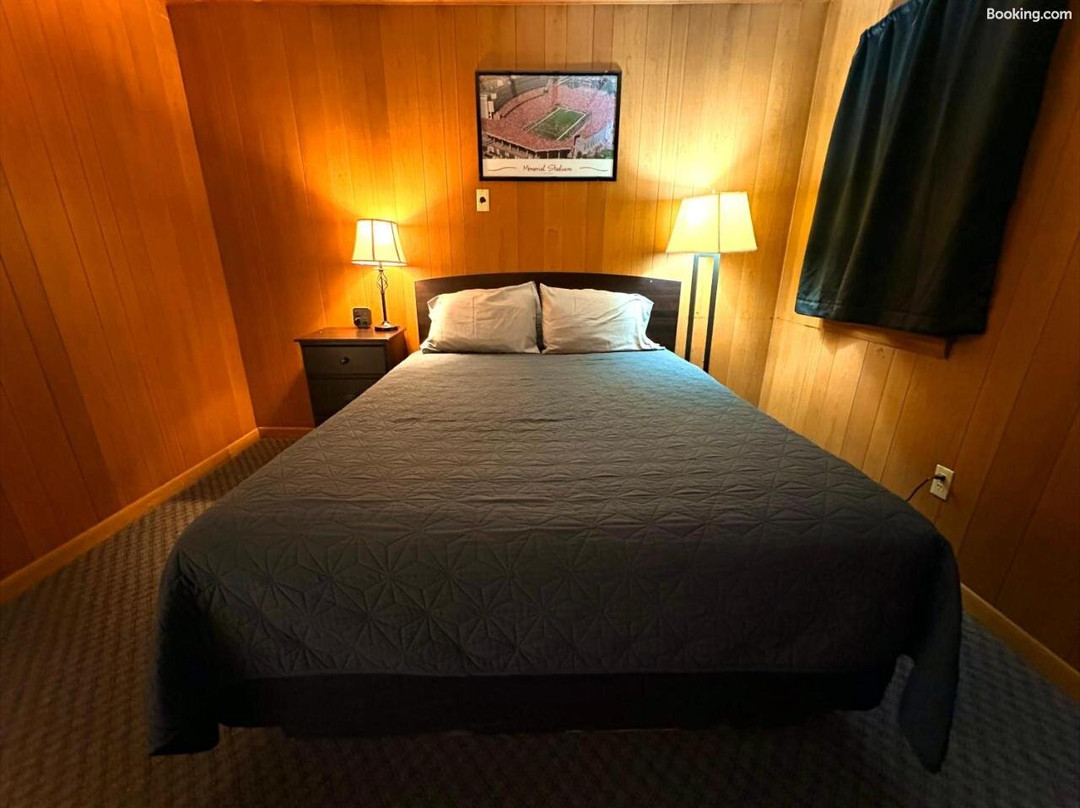 Big Red Motel