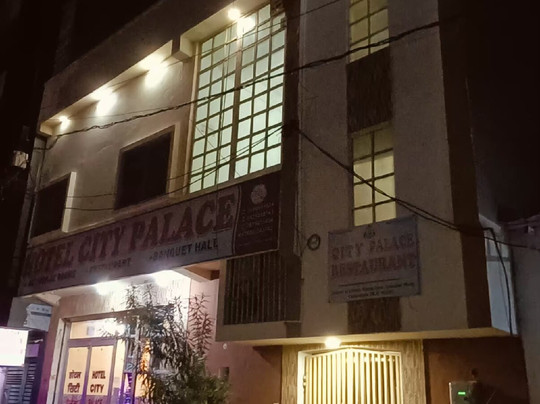 Hotel City Palace And Banquet Hall