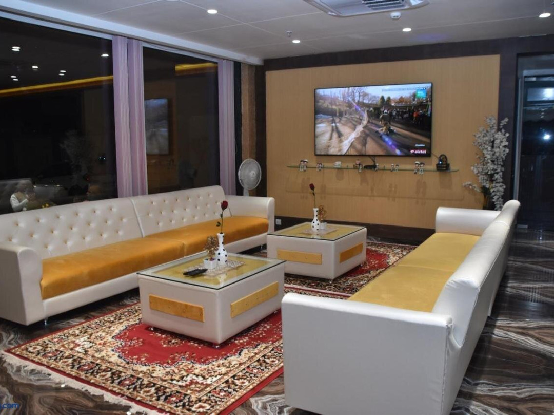 Hotel Shivlok International