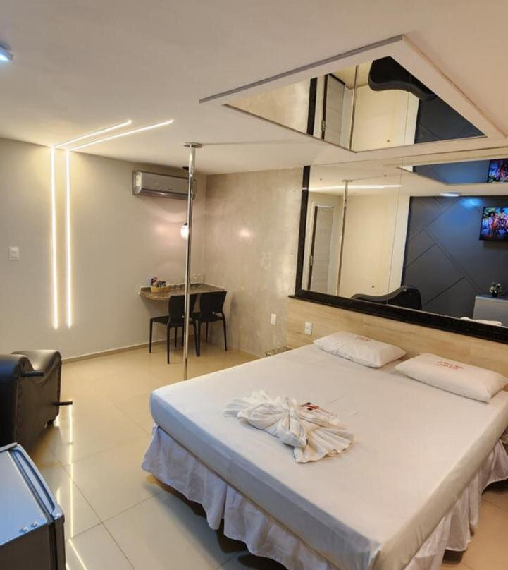 Henry's Hotel