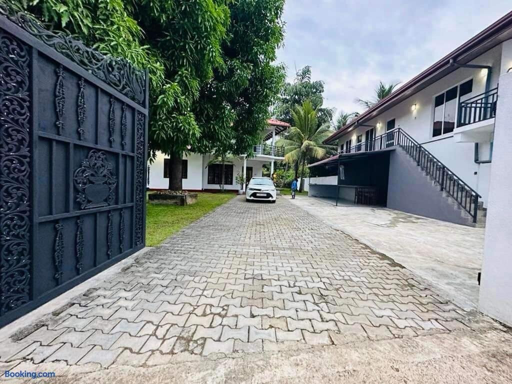 Hotel White House Mahiyanganaya