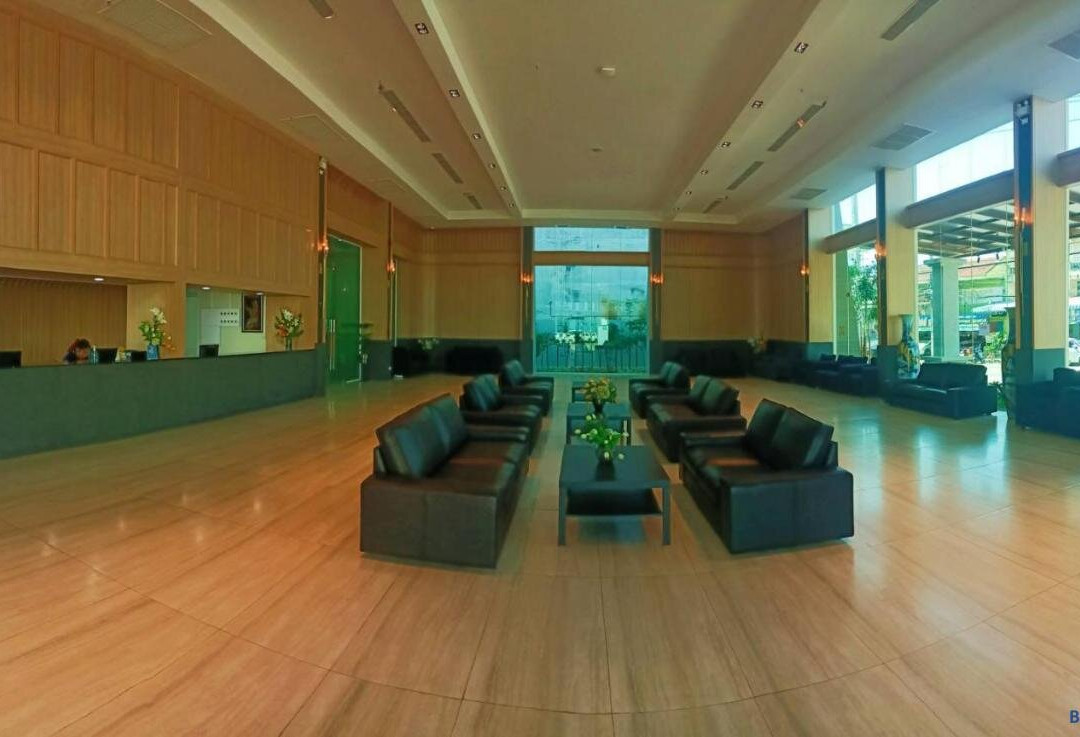 Mayflower Grande Suite Hotel