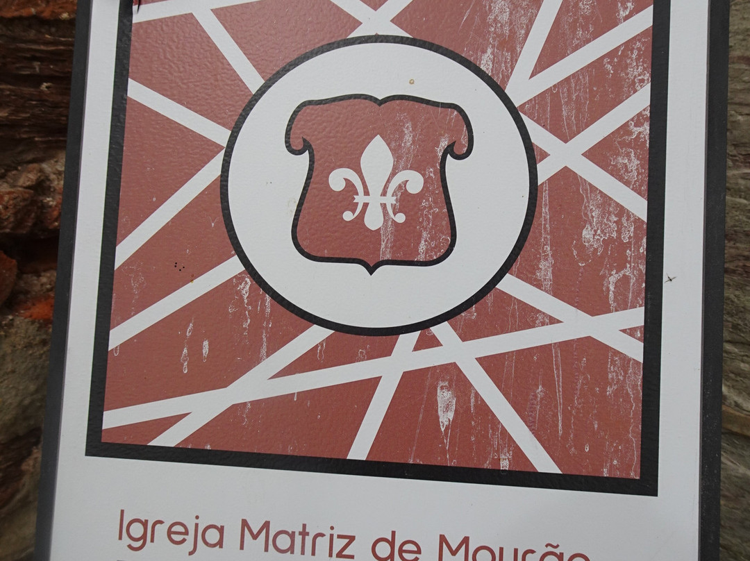 Igreja Matriz de Nossa Senhora das Candeias-Mourao必去景点