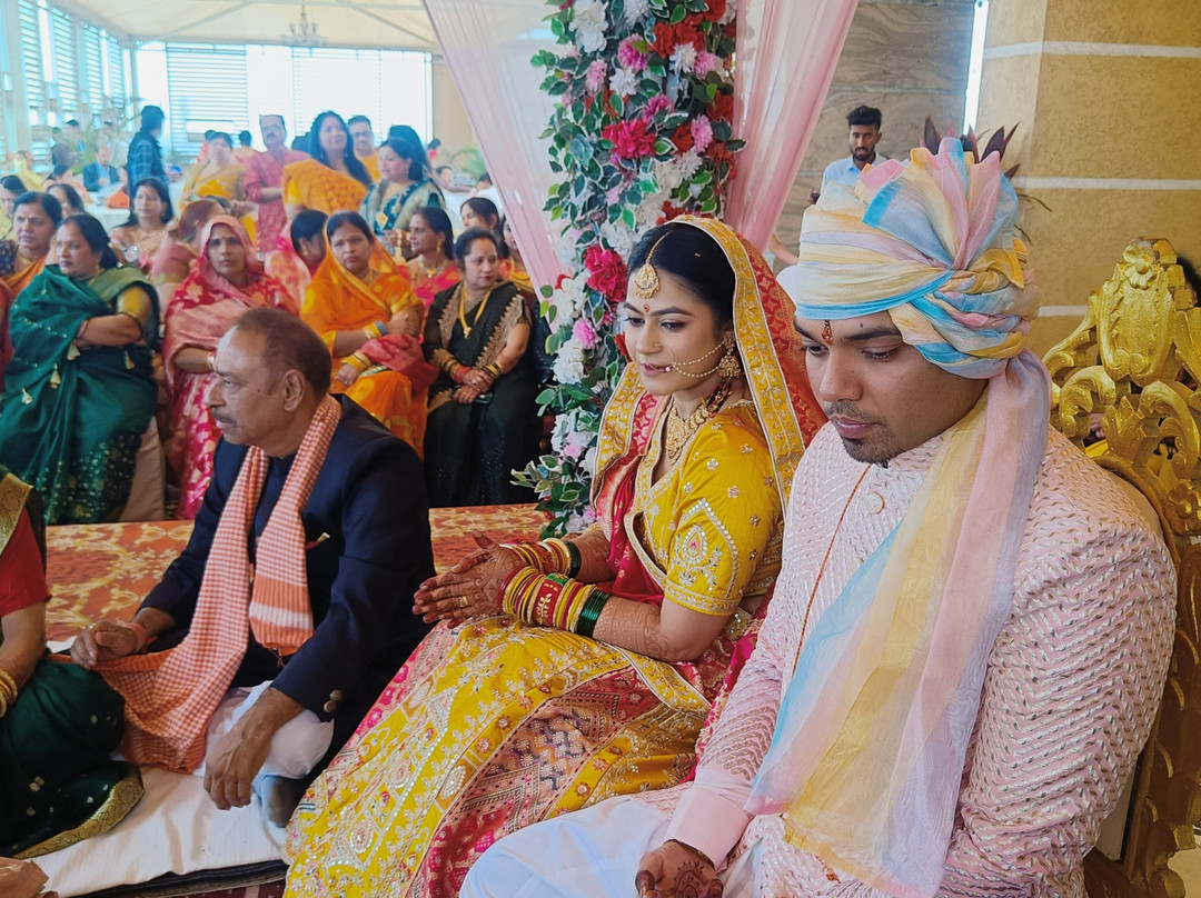 Express 11 Hotel & Banquets主图