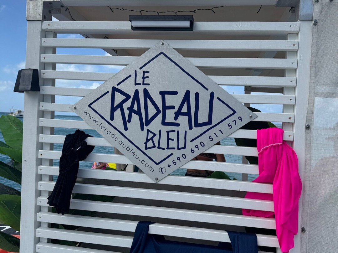 Le Radeau Bleu-Anse Marcel必去景点