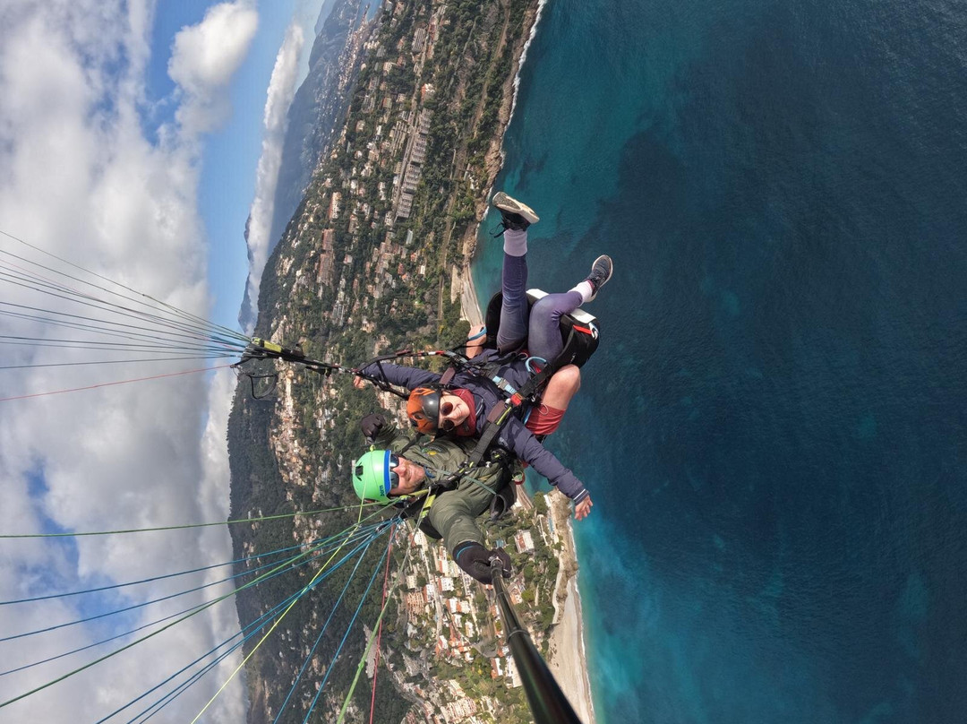 Azur Parapente-罗克布伦第马丁必去景点