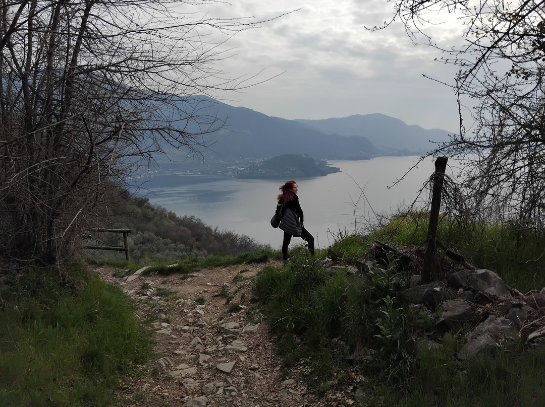 Hiking Trail to the Sanctuary of the Madonna della Ceriola景点图片