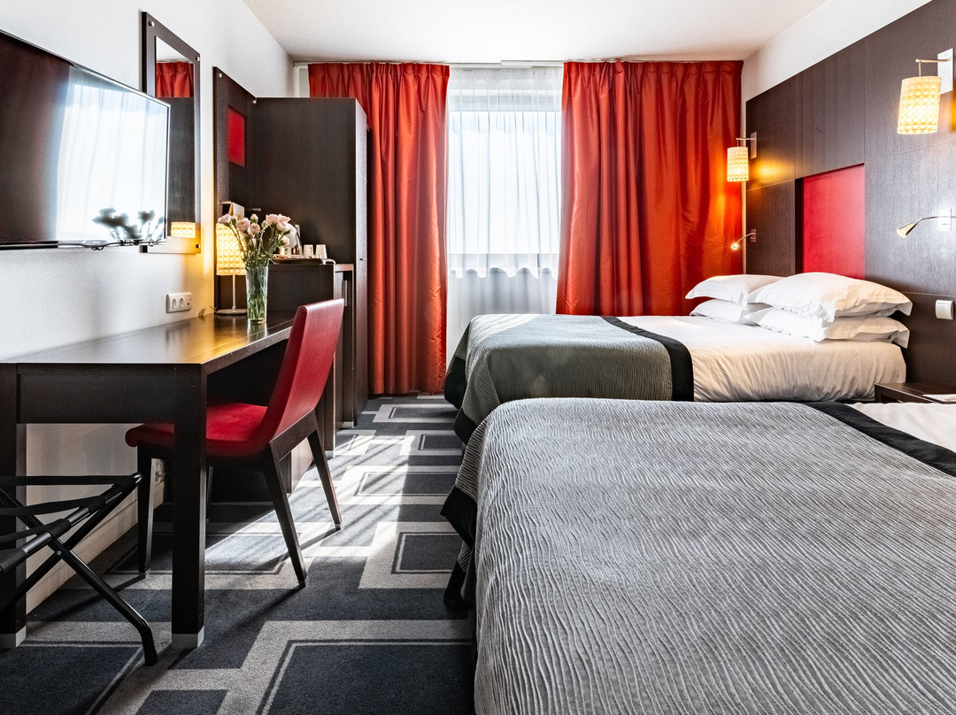 第戎托森多尔假日酒店主图