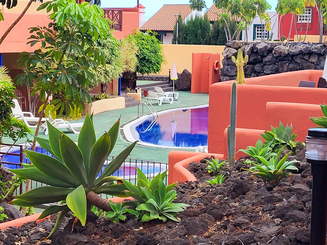 El Cerrito Apartamentos主图