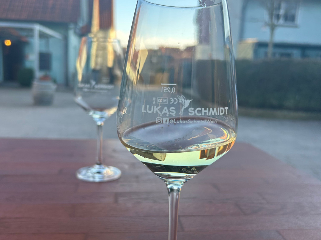 Lukas Schmidt Wein景点图片