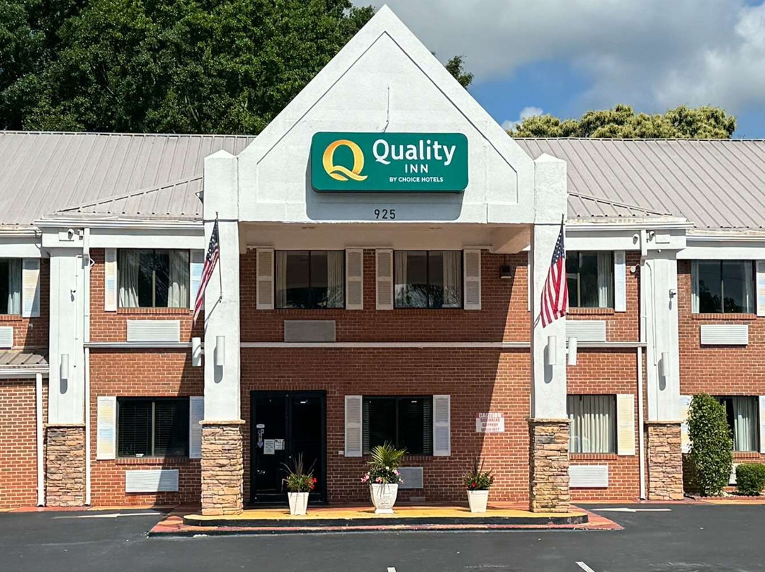 Aragon酒店住宿-Quality Inn