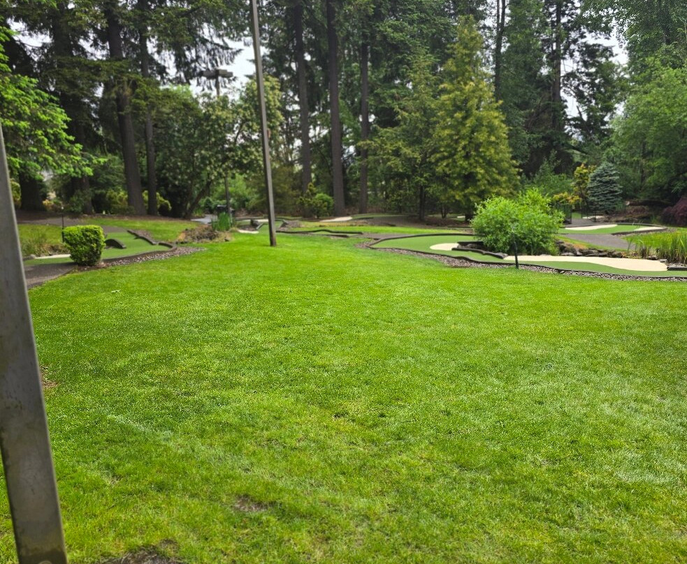 Tualatin Island Greens-图拉丁必去景点