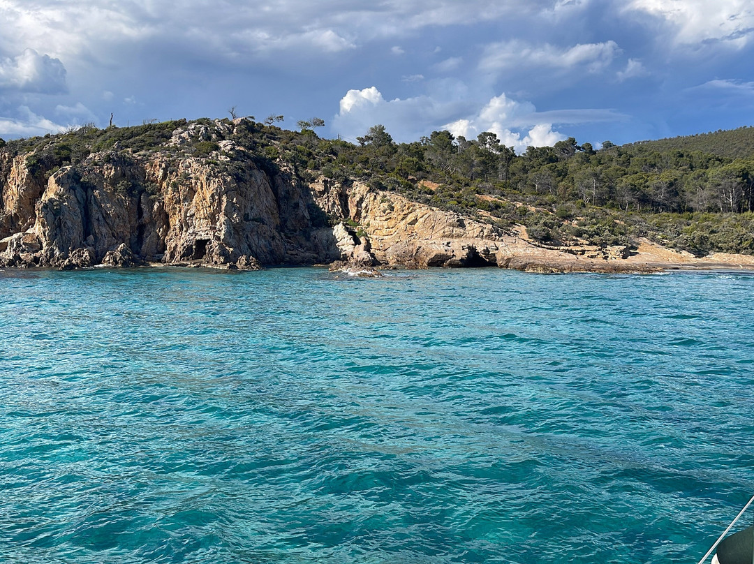 PHILISA APACA - Location & séjours en catamaran-Giens必去景点