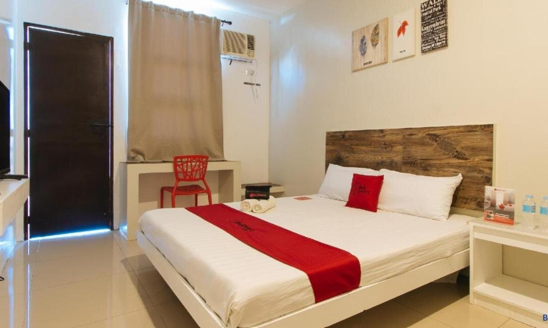 RedDoorz @ Golite Washington