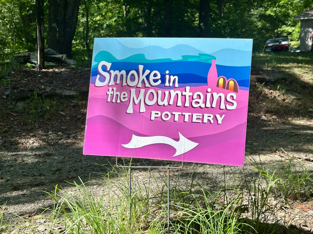 Smoke In The Mountains Pottery-Brasstown必去景点
