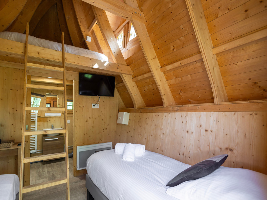 Le Pont-de-Beauvoisin酒店住宿-Les Lodges du Lac d'Aiguebelette