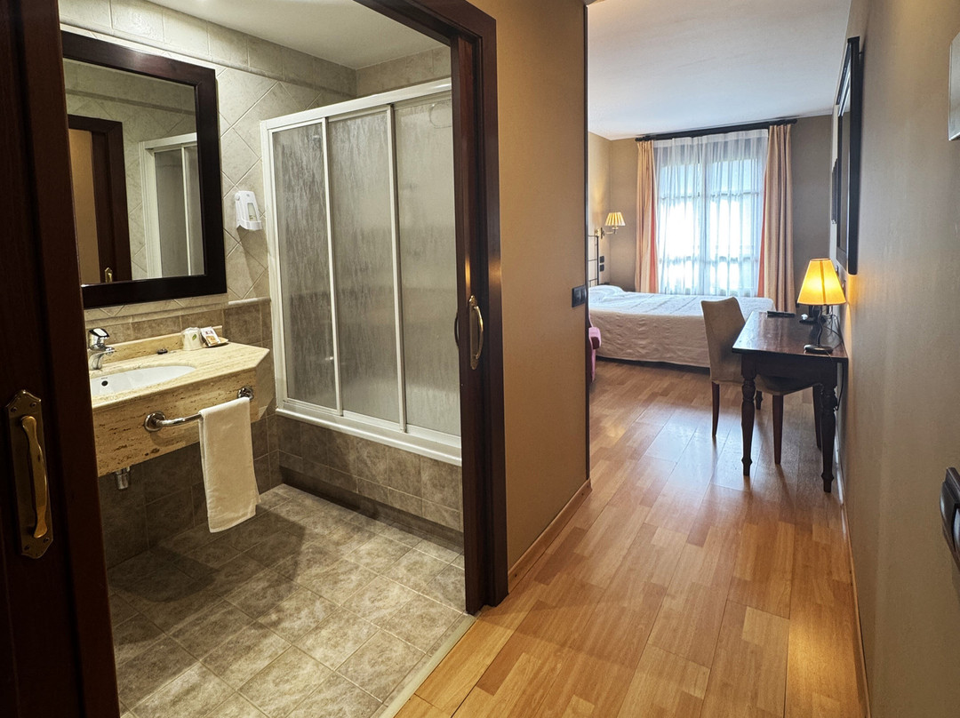 Hotel Cotiella主图