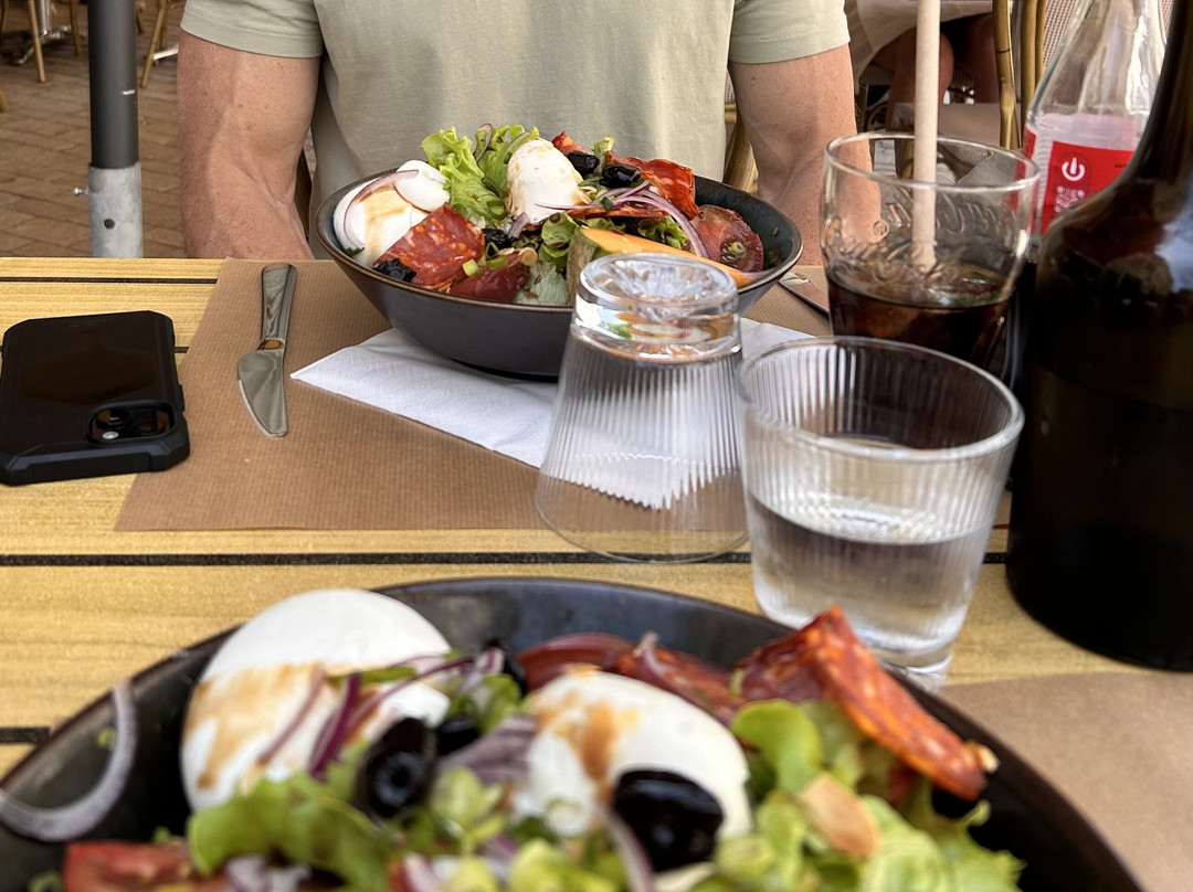 Le Bistrot De La Place Aux Fleurs