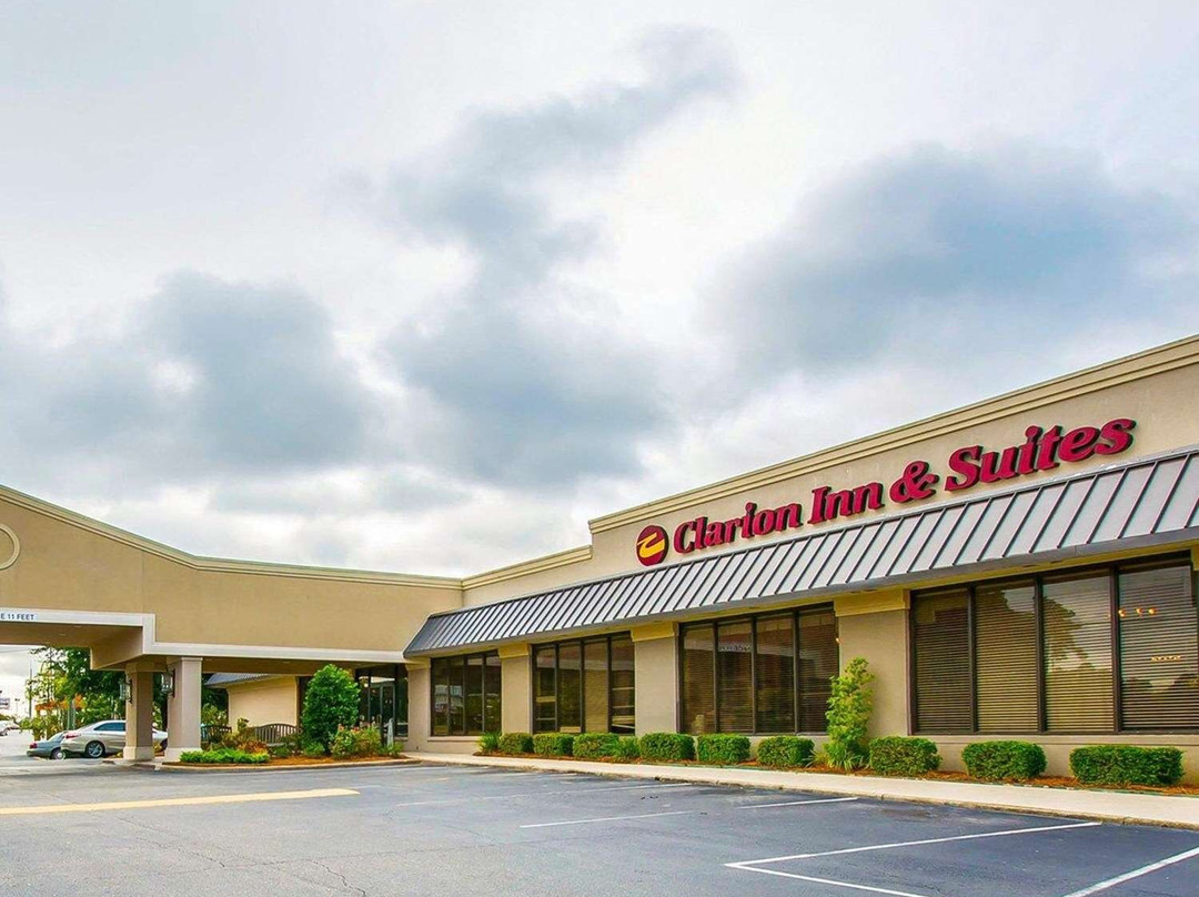 Clarion Inn & Suites Dothan South