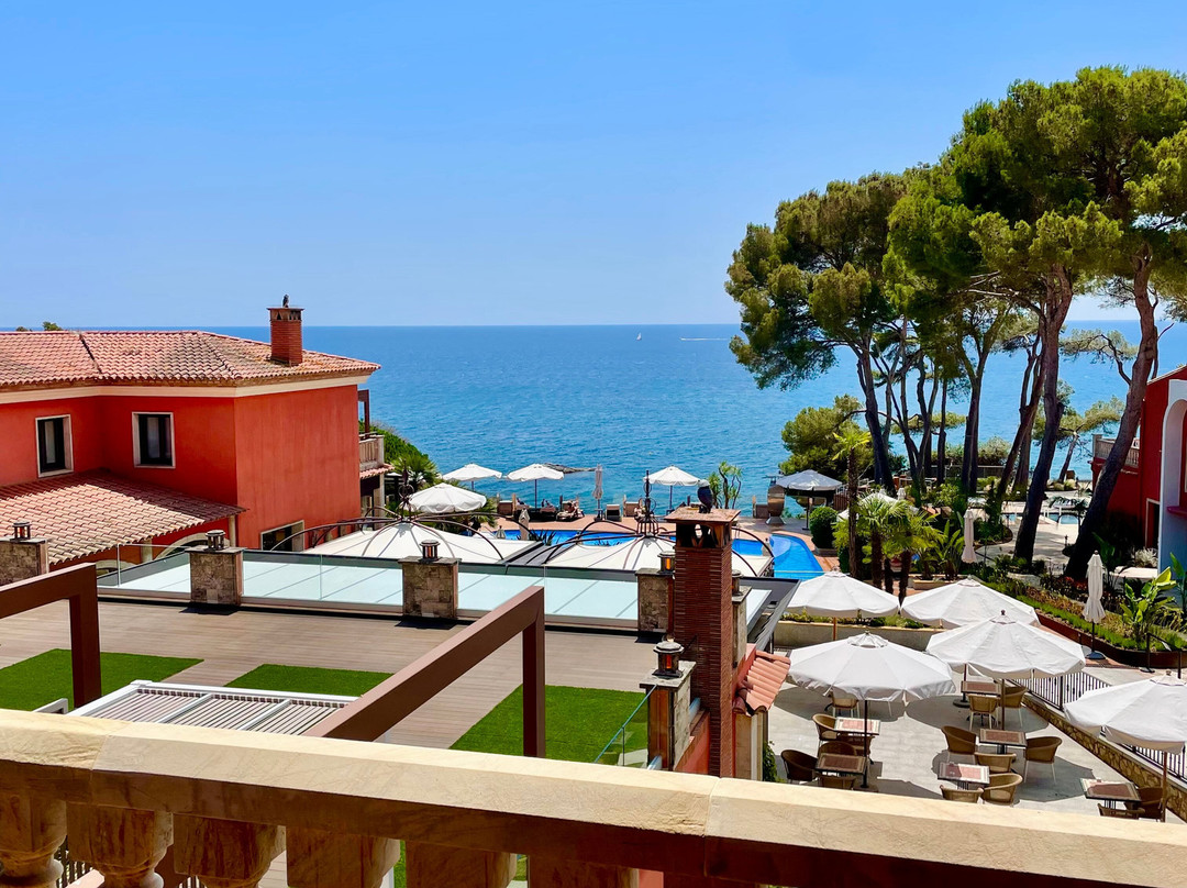 卡拉德尔丕塞勒斯水疗酒店主图