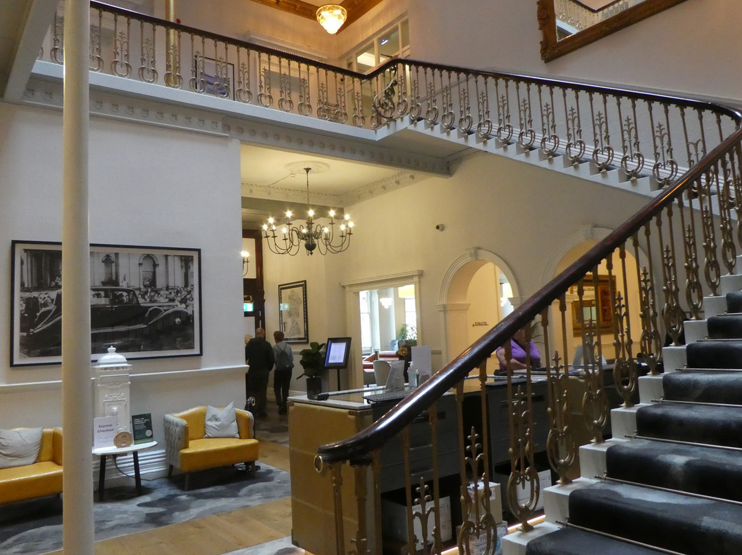 千岁皇后酒店主图