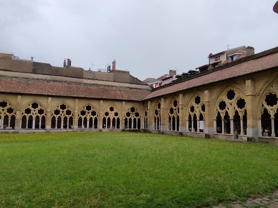 Cloitre De La Cathedrale Sainte-Marie-Bayonne必去景点