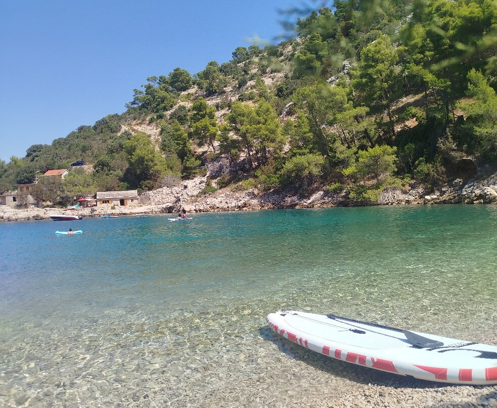 Mala Stiniva-耶尔萨必去景点