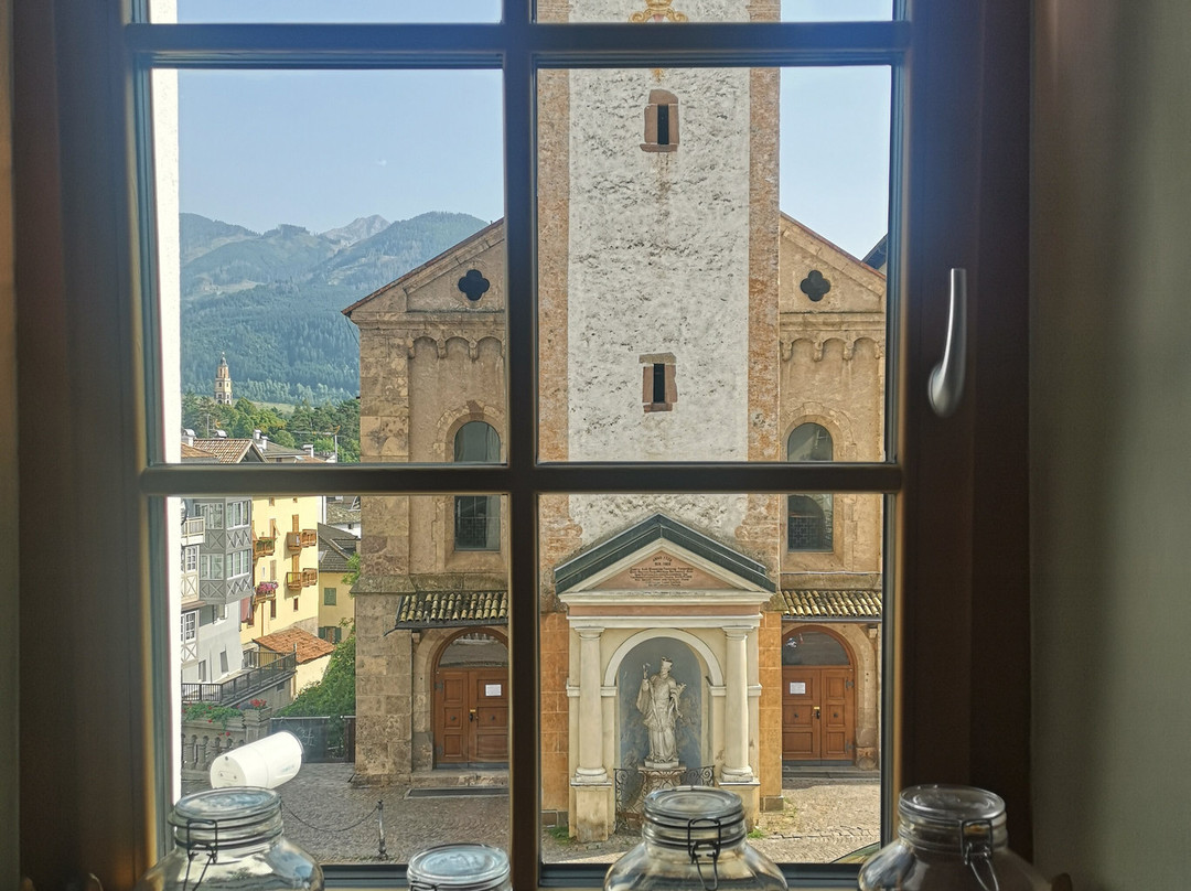 Hotel Excelsior主图