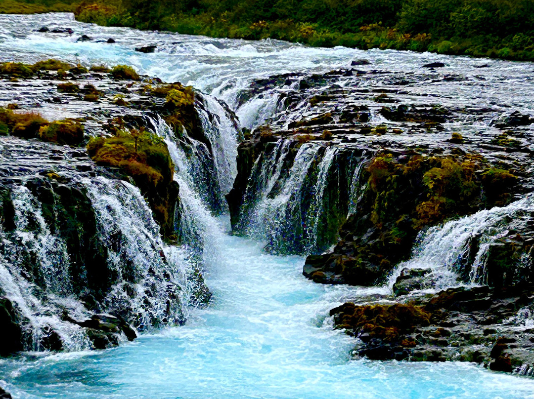Bruarfoss Waterfall 蒂芬尼藍瀑布-Brekkuskogur必去景点