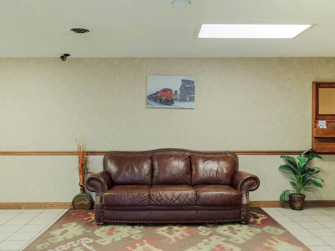 Coratel Inn & Suites By Jasper Mccook主图