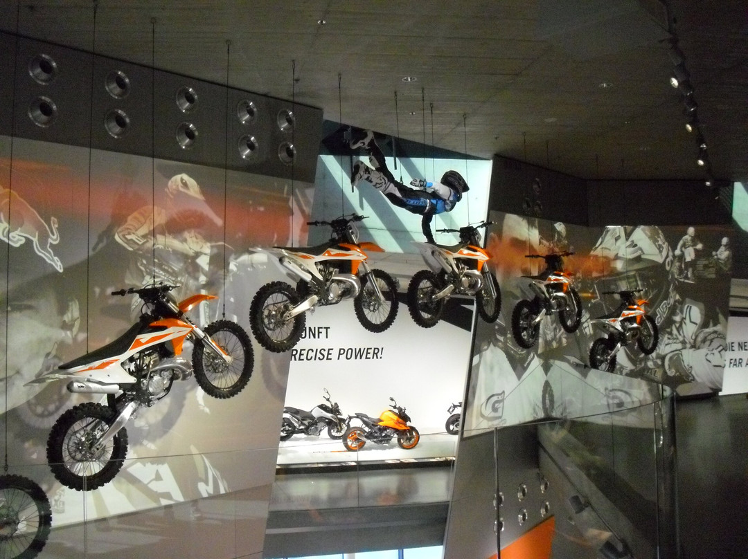 Ktm Motohall
