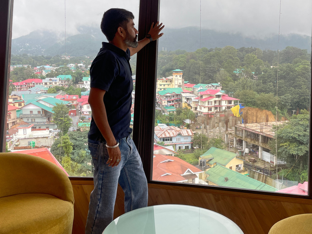 RS Sarovar Portico主图