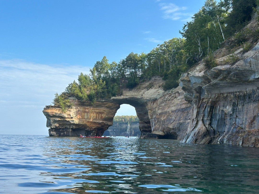 Pictured Rocks Kayaking-缪尼辛必去景点