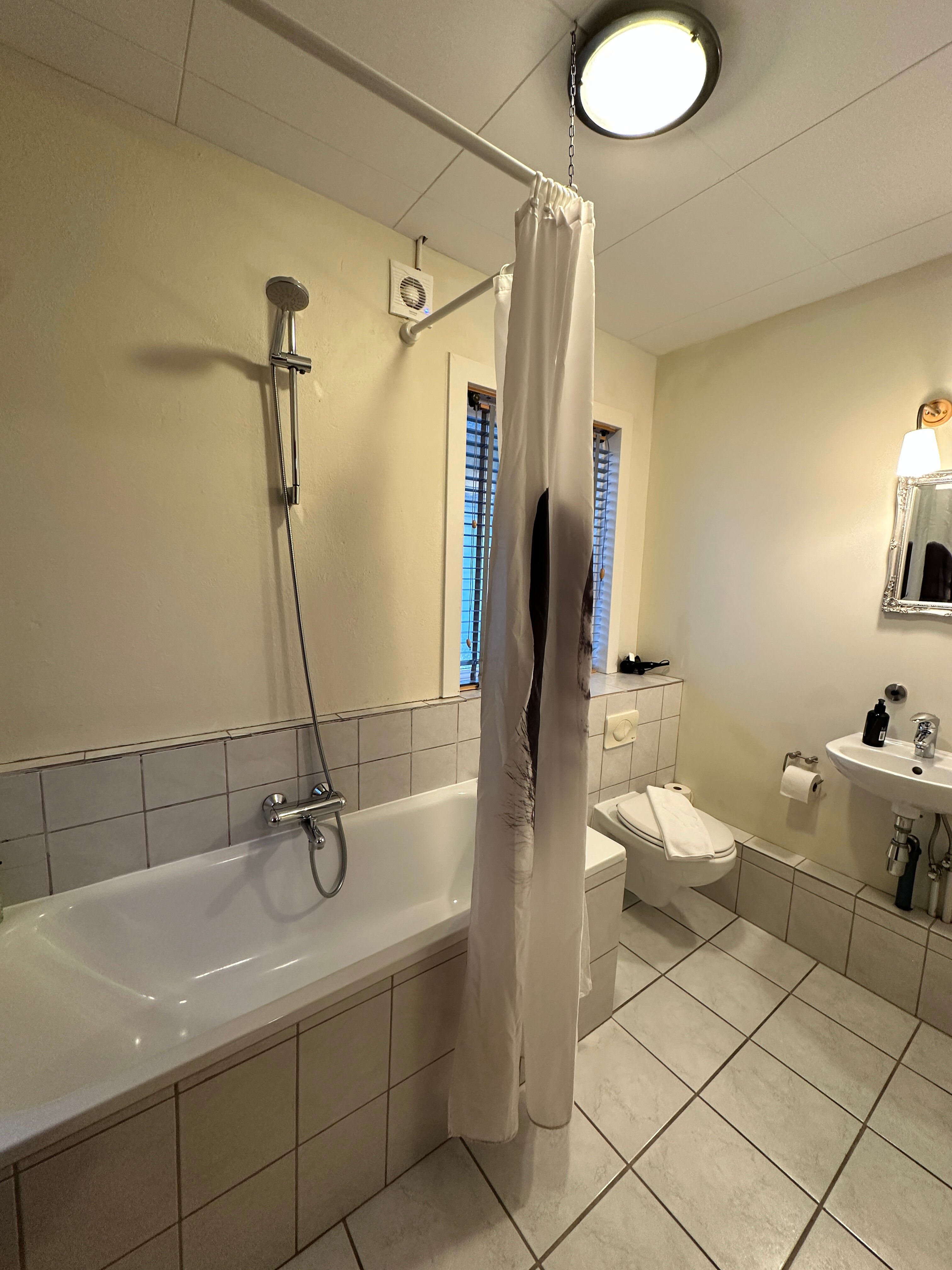 Fisherman Hótel Suðureyri-浴室