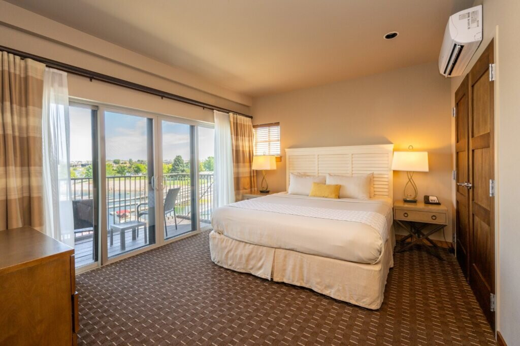 The Lodge at Columbia Point主图