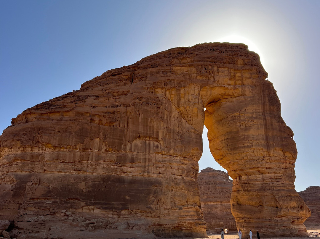 Jabal AlFil (Elephant Rock)-AlUla必去景点
