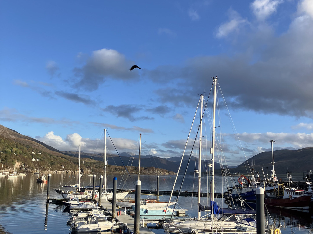 牛津喀里多尼亚酒店主图