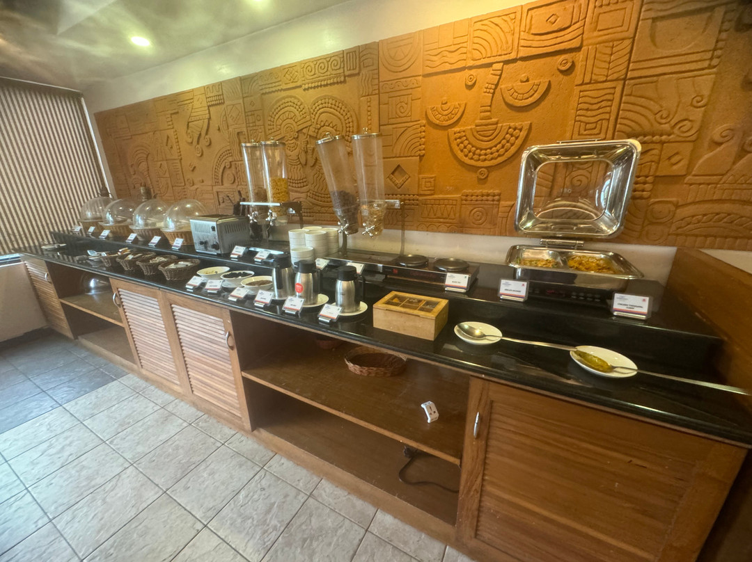 经典大道酒店主图