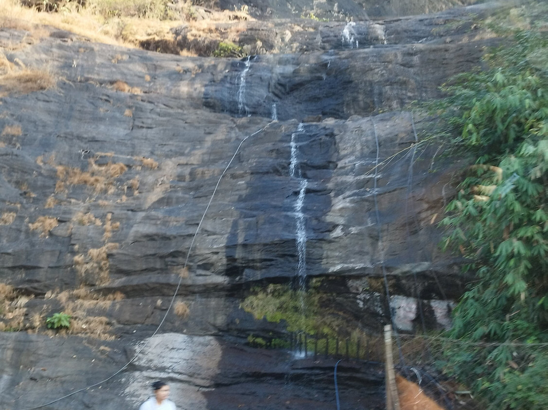 Cheeyappara Waterfalls-伊杜基必去景点
