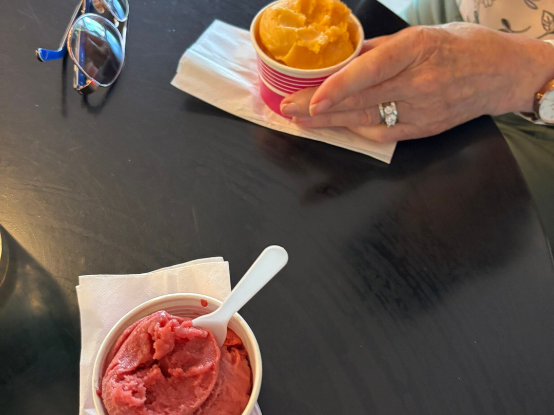 La Macaron French Pastries Charleston