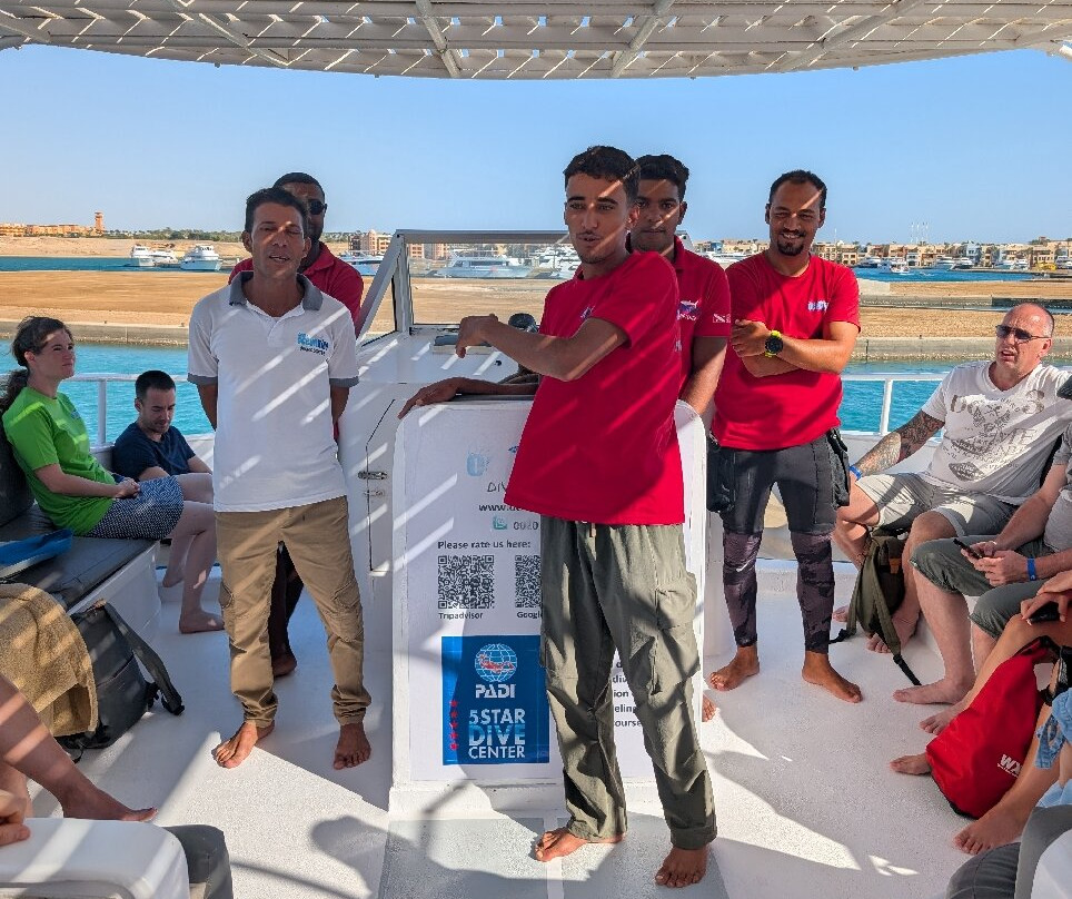 Deep Ocean Blue Diving Center-艾尔可西利亚必去景点