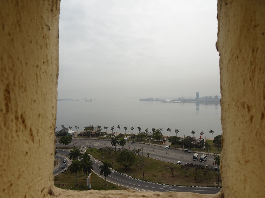 Avenida 4 de Fevereiro-卢安达必去景点